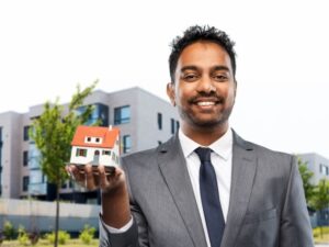 Real Estate Agents: Your Guide to Finding the Perfect Home Expert