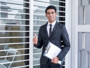 The Essential Guide to Real Estate Lawyers: Your Key to a Smooth Transaction