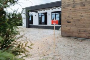 How to Sell a House in the UK: Step-by-Step Guide